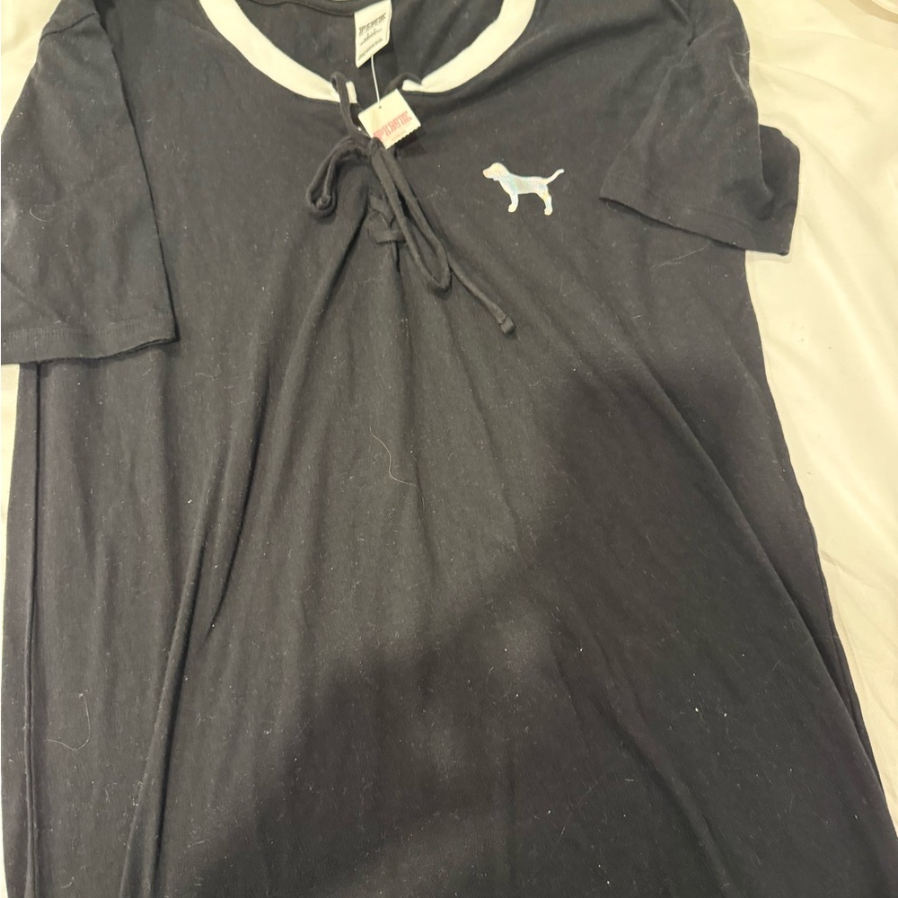 PINK Victoria's Secret Black and White Tie-Neck sleep dress/shirt. New with tags